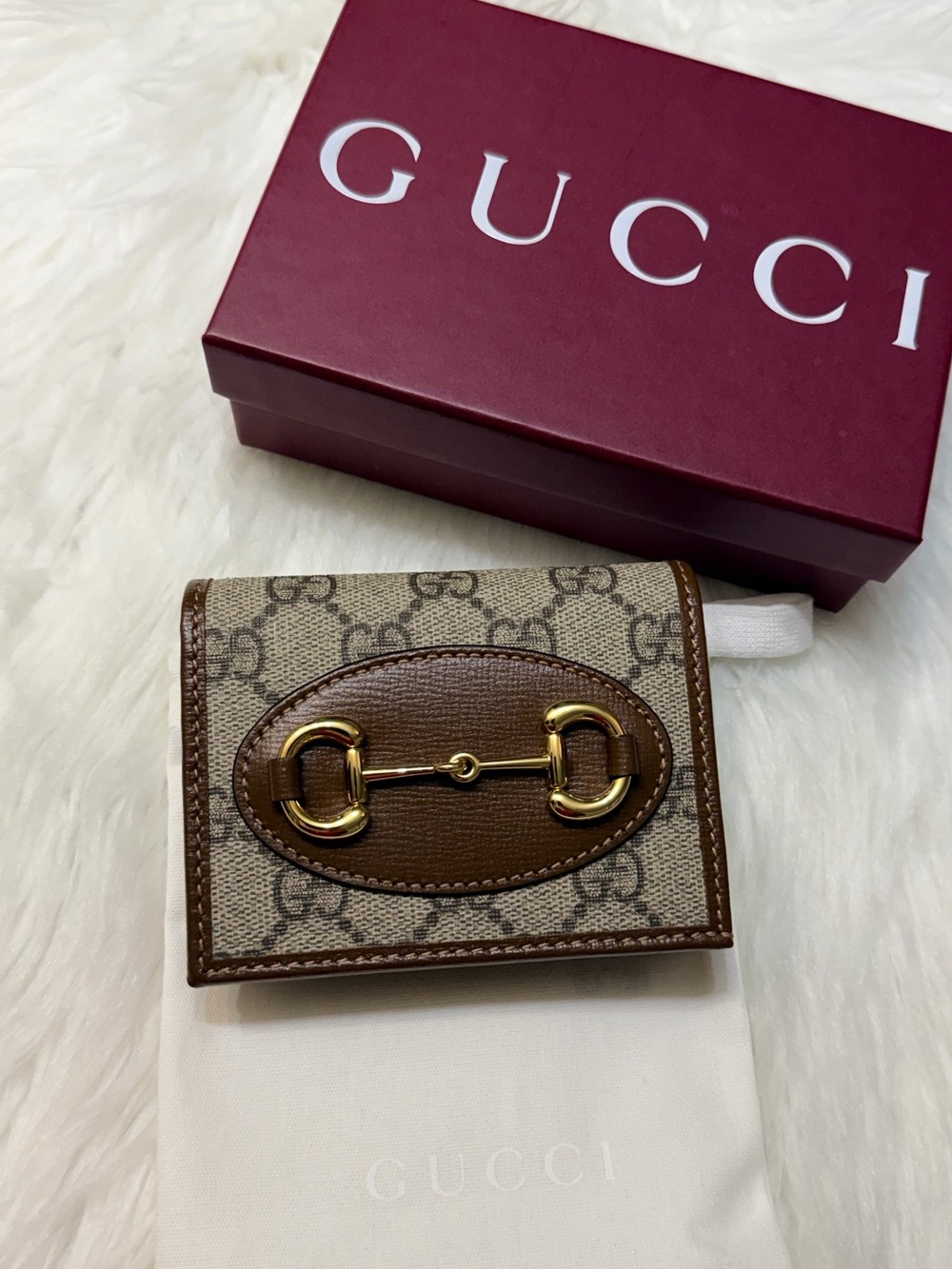 NEW✨Gucci GG Supreme Canvas Horsebit Bifold Wallet